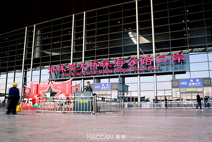 濱海城市口岸交通導(dǎo)視|藍(lán)色導(dǎo)視，連接海洋與天空